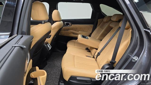 Kia Sorento 2022 — Фото 12/20