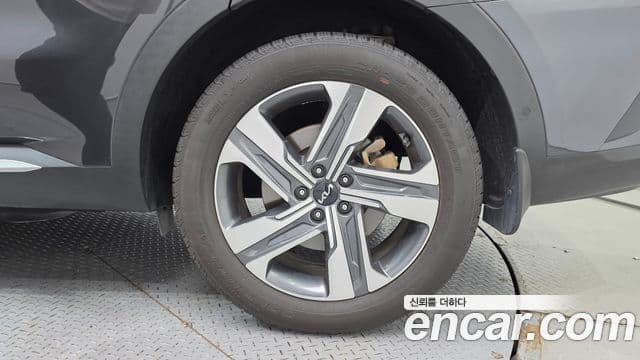 Kia Sorento 2022 — ფოტო 6/33