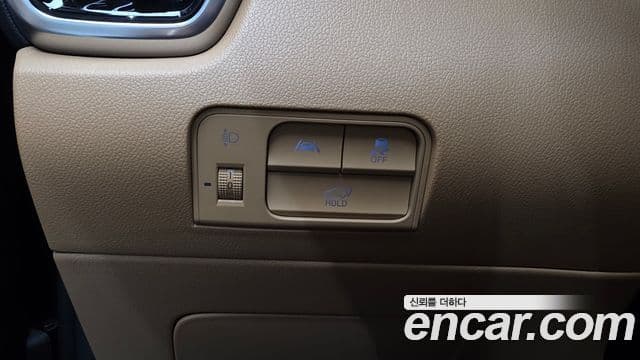 Kia Sorento 2022 — ფოტო 25/33