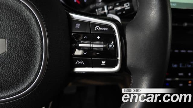 Kia Carnival 2022 — Фото 16/20