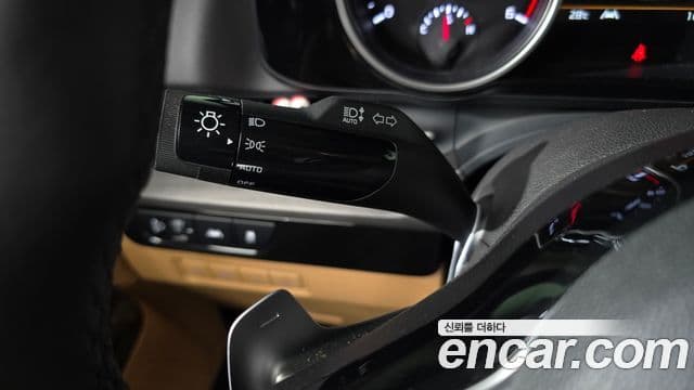Kia Carnival 2022 — Photo 24/30