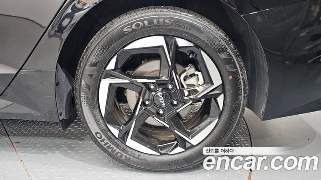 Kia K5 2024 — Photo 8/31