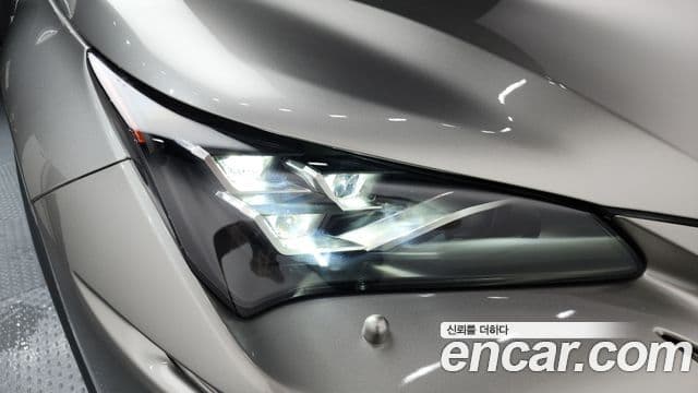 Lexus NX300h 2019 — Şəkil 35/37