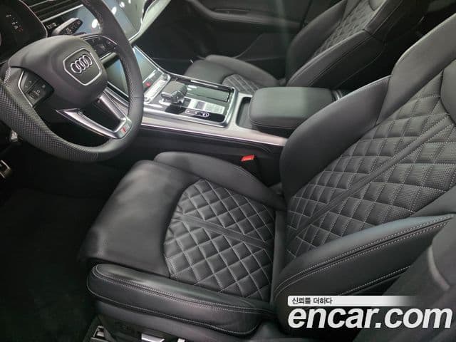 Audi Q7 2025 — Photo 6/20