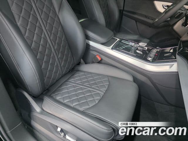 Audi Q7 2025 — Photo 4/20