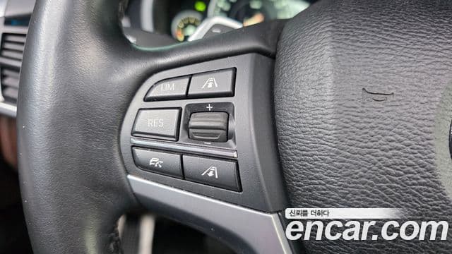 BMW X5 2018 — ფოტო 19/20