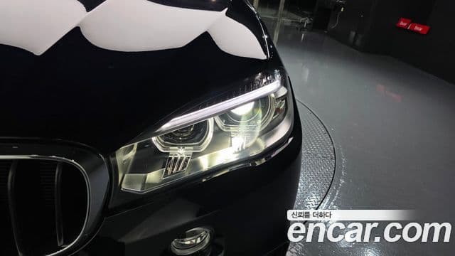 BMW X5 2018 — Photo 20/33