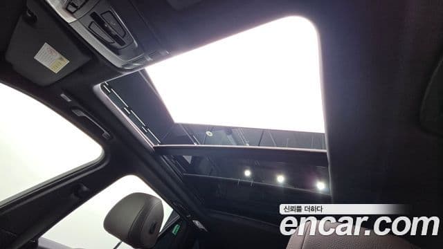 BMW X5 2018 — Photo 30/33