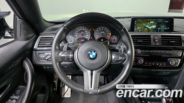 BMW M4 2018 — ფოტო 13/20