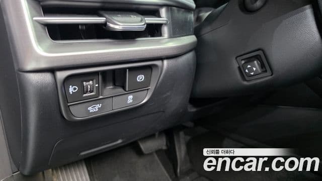 Hyundai Grandeur 2023 — Фото 17/20