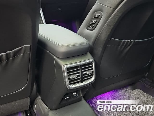 Kia K5 2022 — Şəkil 18/20