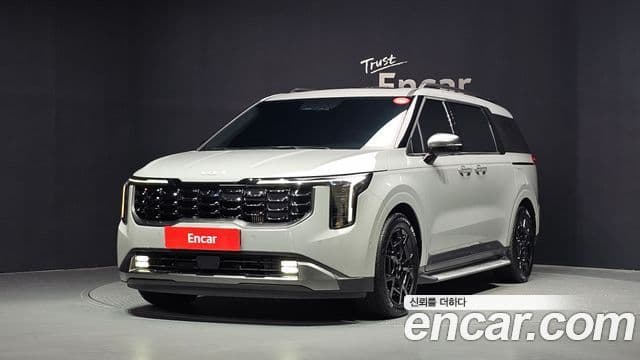 Kia Carnival 2024 — Фото 1/20