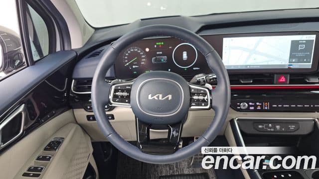 Kia Carnival 2024 — Фото 13/20