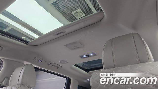 Kia Carnival 2024 — Фото 18/20