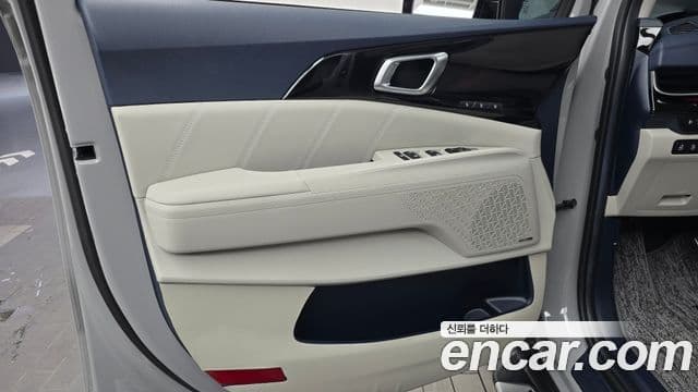 Kia Carnival 2024 — Şəkil 23/33