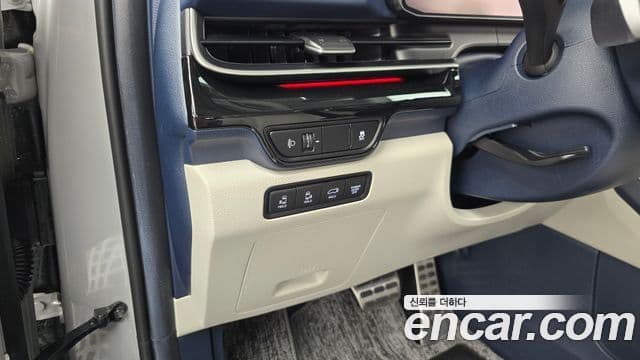 Kia Carnival 2024 — Şəkil 16/33