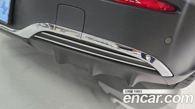 Mercedes-Benz EQB 2025 — ფოტო 5/20