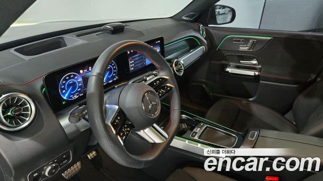 Mercedes-Benz EQB 2025 — ფოტო 3/20