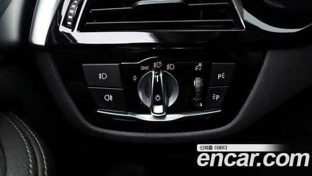 BMW 5 Series 2019 — Фото 14/20