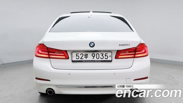 BMW 5 Series 2019 — Şəkil 19/20