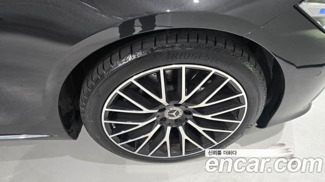 Mercedes-Benz S-Class 2025 — фото 4 из 20