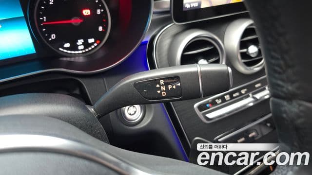 Mercedes-Benz C-Class 2019 — ფოტო 9/20