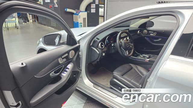 Mercedes-Benz C-Class 2019 — ფოტო 10/20