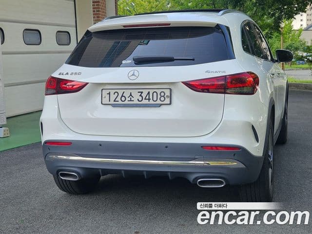 Mercedes-Benz GLA-Class 2023 — Şəkil 4/20