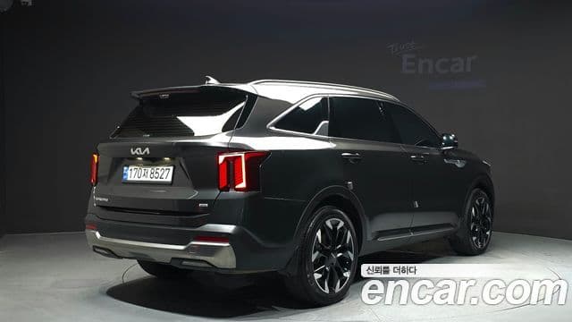 Kia Sorento 2024 — Фото 2/20