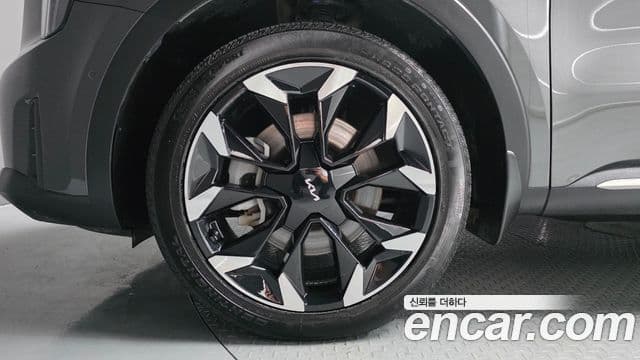 Kia Sorento 2024 — Фото 5/20