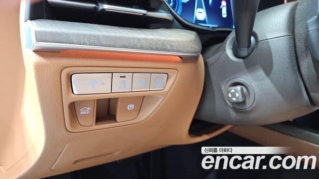 Genesis Electrified G80 2021 — ფოტო 14/20