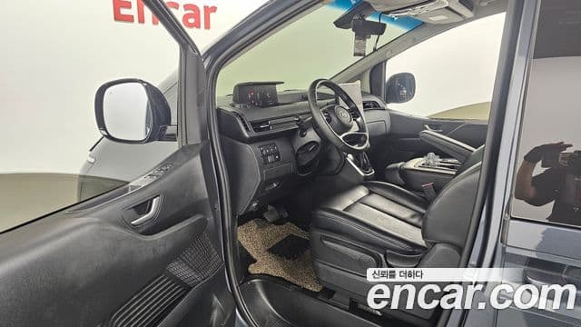 Hyundai Staria 2021 — ფოტო 10/20