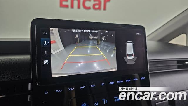 Hyundai Staria 2021 — ფოტო 15/20