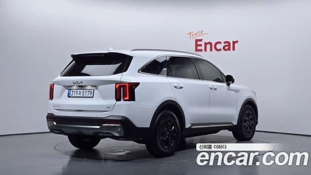 Kia Sorento 2024 — Фото 2/20