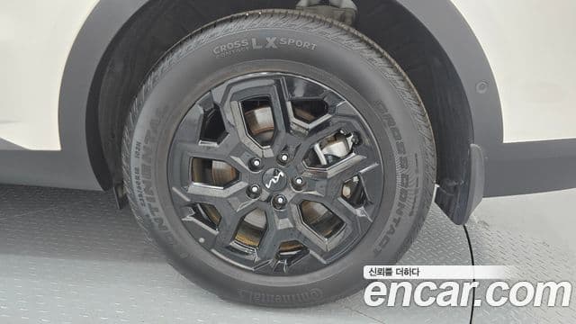 Kia Sorento 2024 — ფოტო 1/33