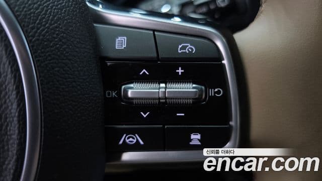 Kia Sorento 2024 — ფოტო 10/33