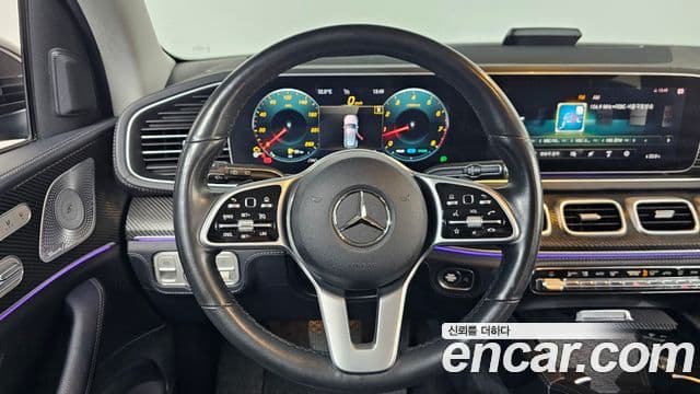 Mercedes-Benz GLE-Class 2019 — Şəkil 13/20