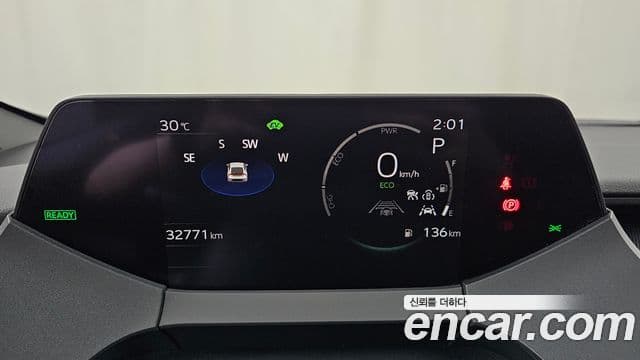 Toyota Prius 2024 — Photo 13/32
