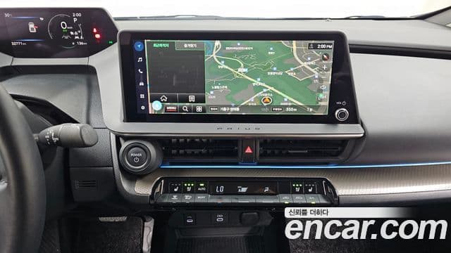 Toyota Prius 2024 — Photo 7/32