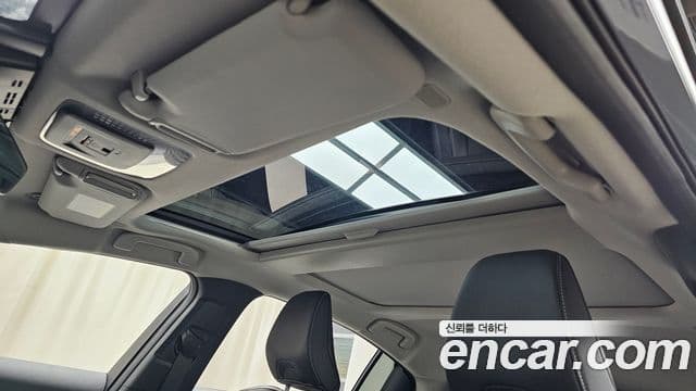 Toyota Prius 2024 — Photo 19/32