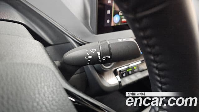 Toyota Prius 2024 — Photo 20/32
