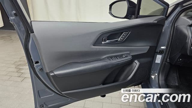 Toyota Prius 2024 — Photo 23/32