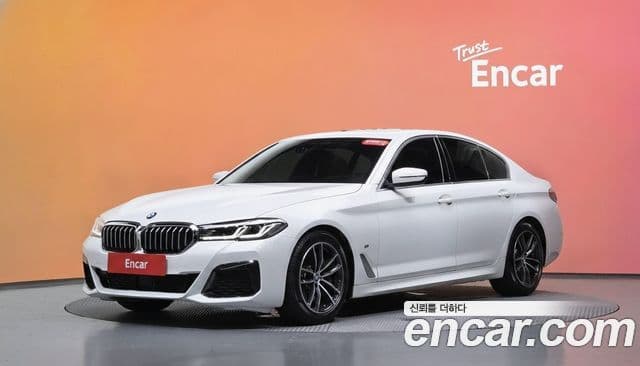 BMW 5 Series 2021 — Фото 1/20