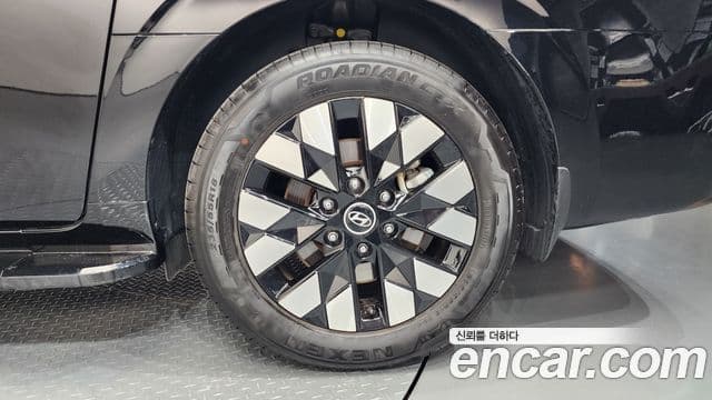 Hyundai Staria 2024 — Şəkil 32/34