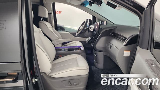 Hyundai Staria 2024 — Şəkil 8/34