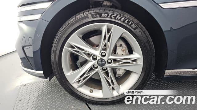 Genesis G90 2022 — ფოტო 5/20