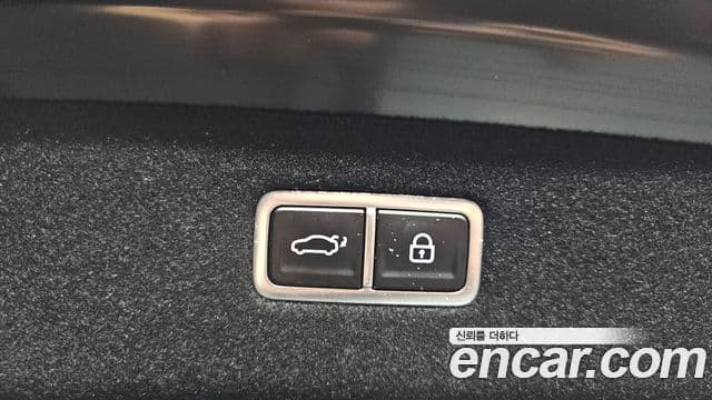 Genesis G90 2022 — ფოტო 17/20