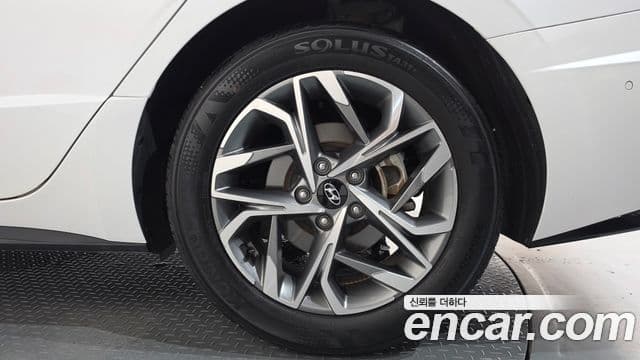 Hyundai Sonata Hybrid 2021 — Şəkil 20/34