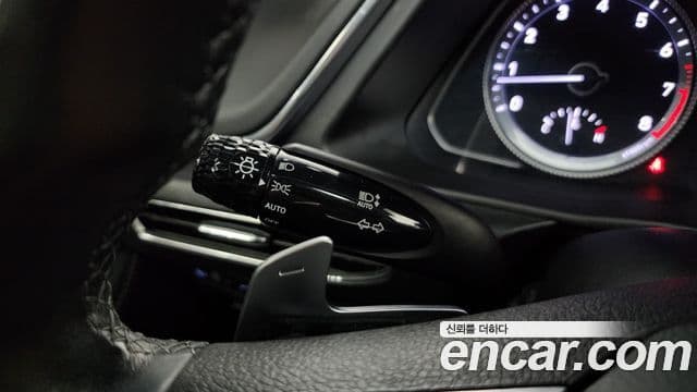 Hyundai Sonata Hybrid 2021 — Şəkil 32/34