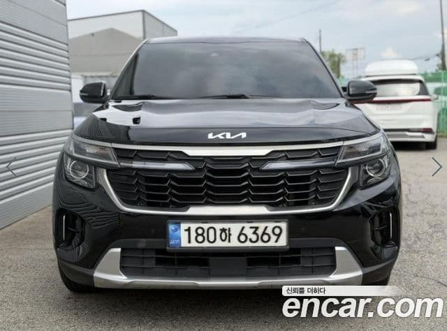 Kia Seltos 2022 — Şəkil 10/14